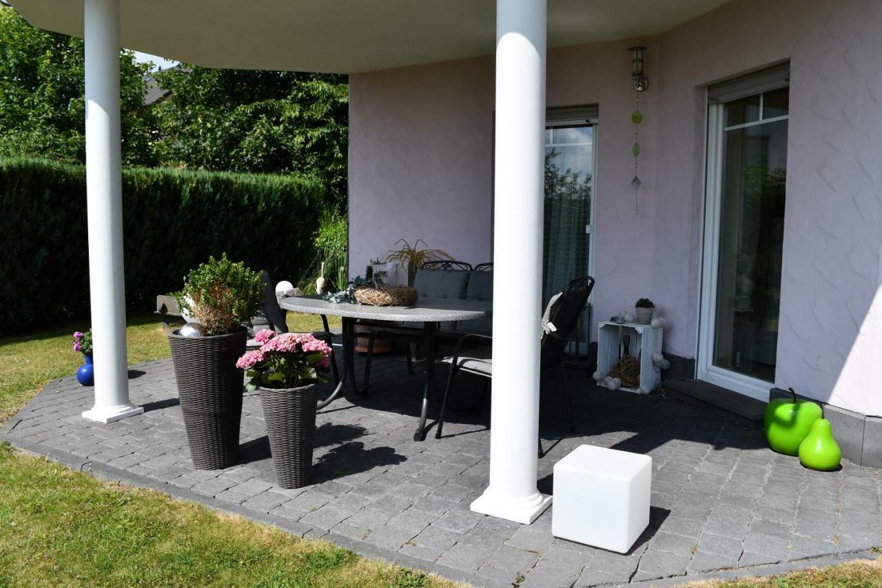 Ferienwohnung Bellerbergblick Ettringen  ภายนอก รูปภาพ