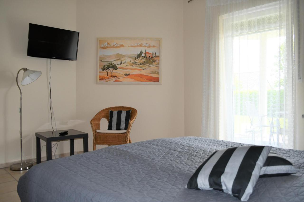 Ferienwohnung Bellerbergblick Ettringen  ภายนอก รูปภาพ